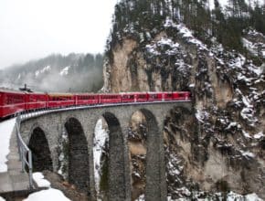 Les plus beaux trajets en train de Suisse pendant l’hiver !